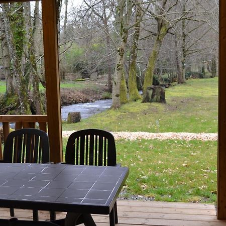 Chalets Au Bord De L'Eau Caudebronde Esterno foto