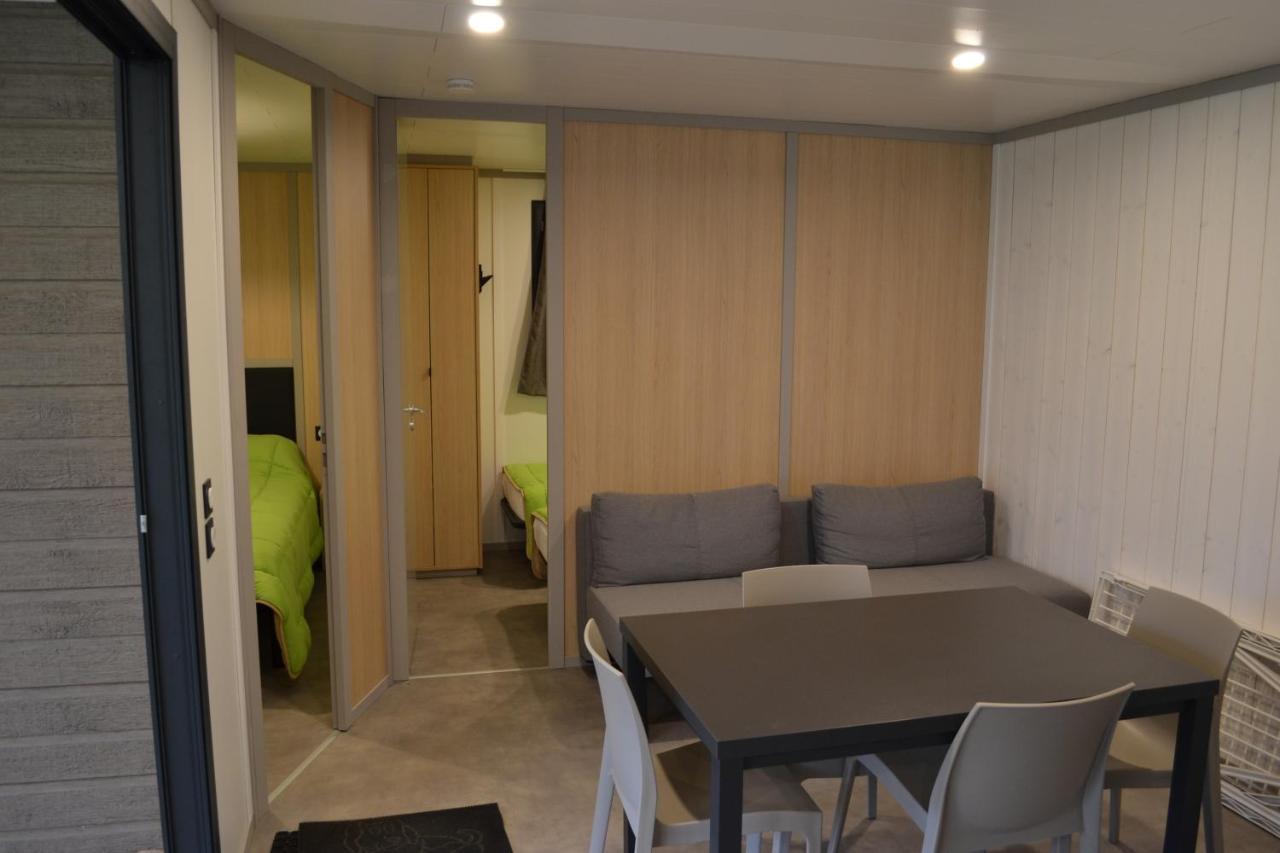 Chalets Au Bord De L'Eau Caudebronde Esterno foto